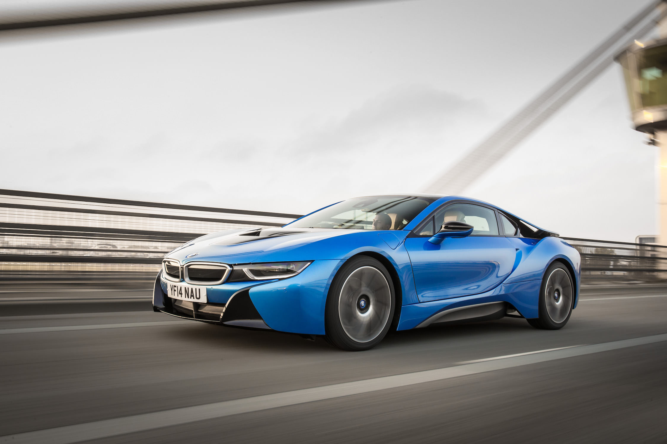 BMW i8 blauw