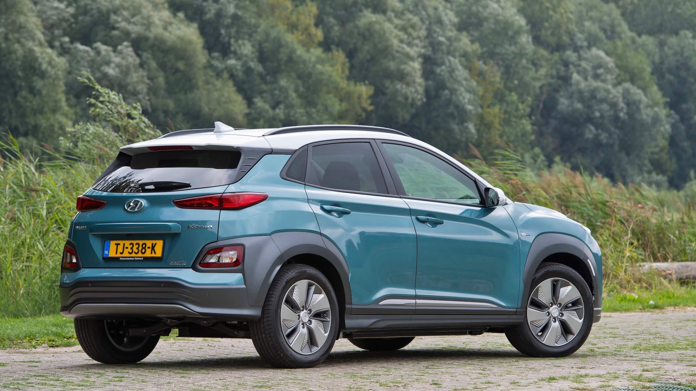 Hyundai Kona EV achterkant