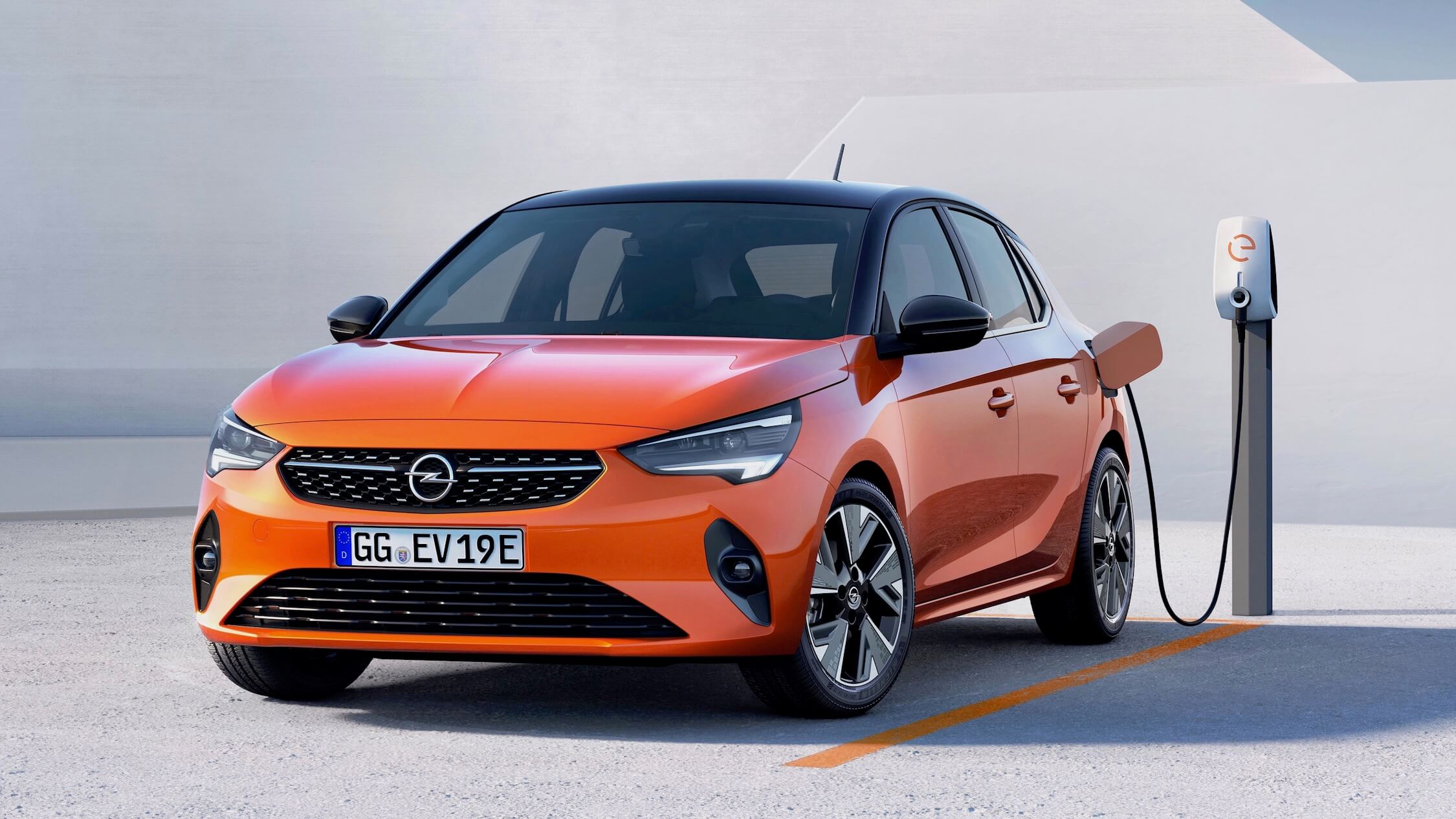 Elektrische Opel Corsa e opladen