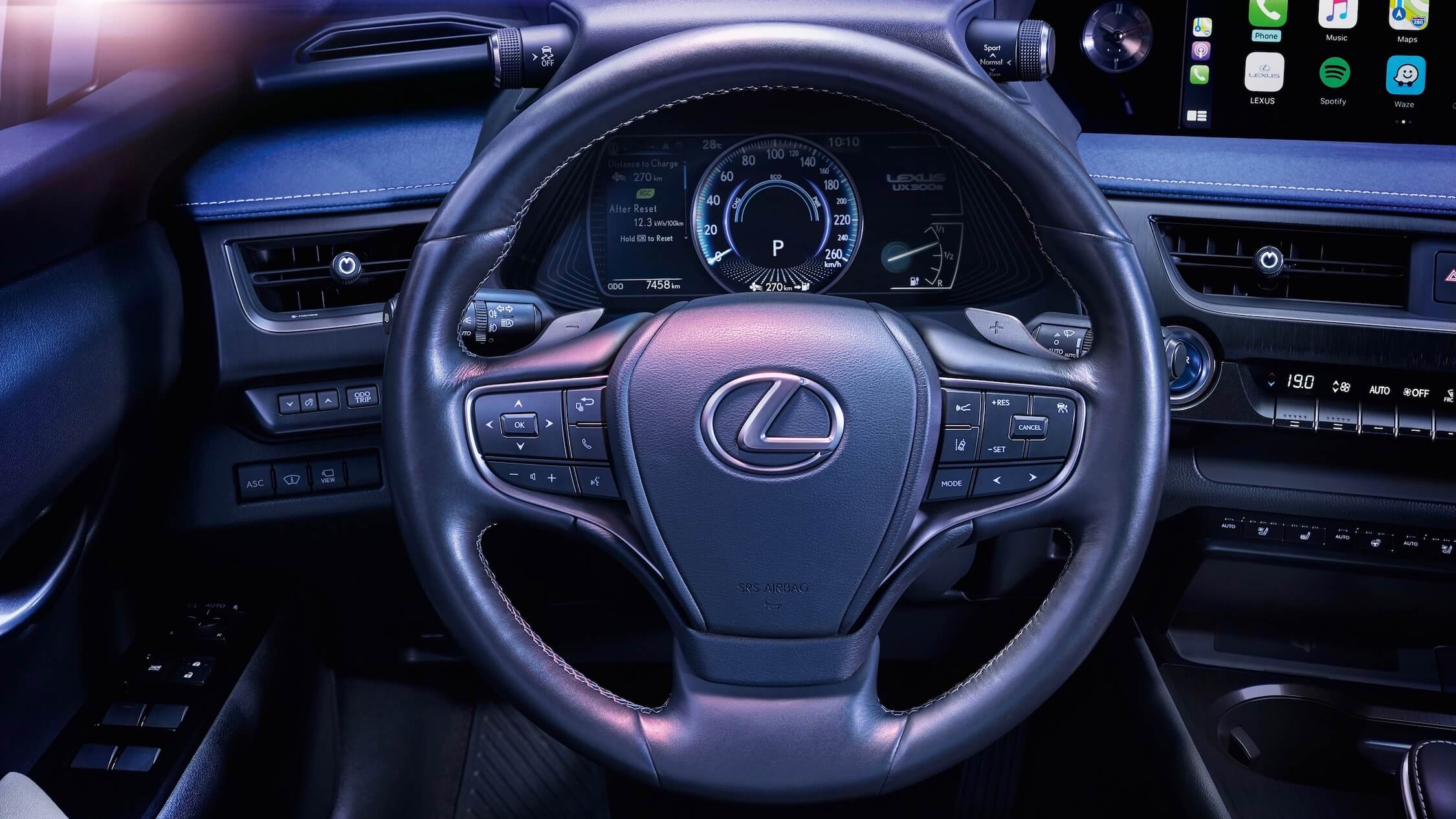 Lexus UX 300e steering wheel