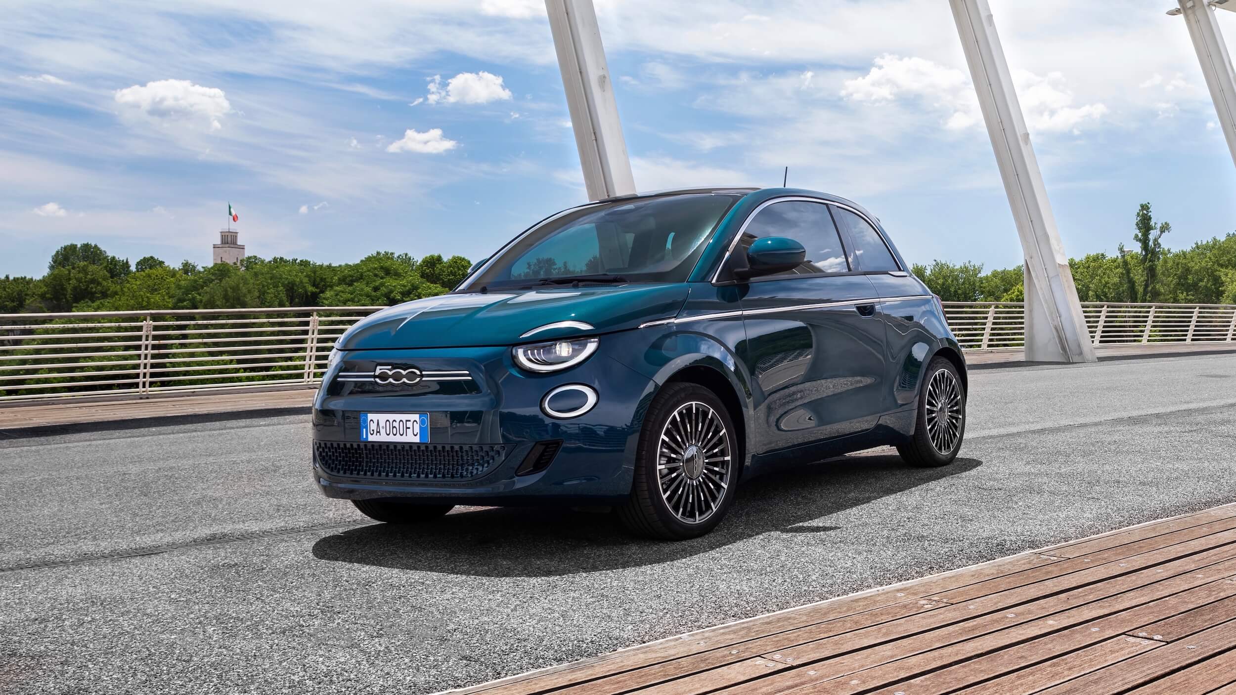 Fiat 500e hatchback