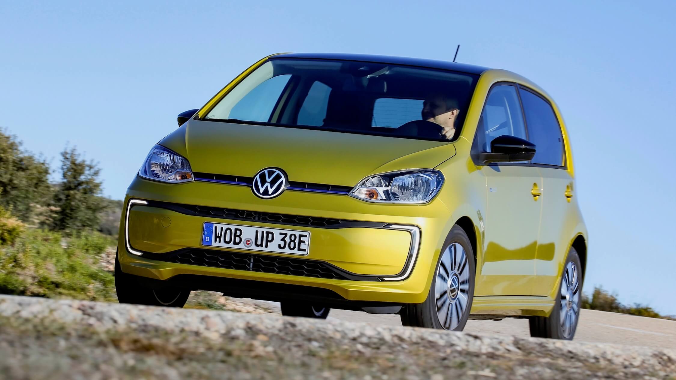 Gele Volkswagen e-Up