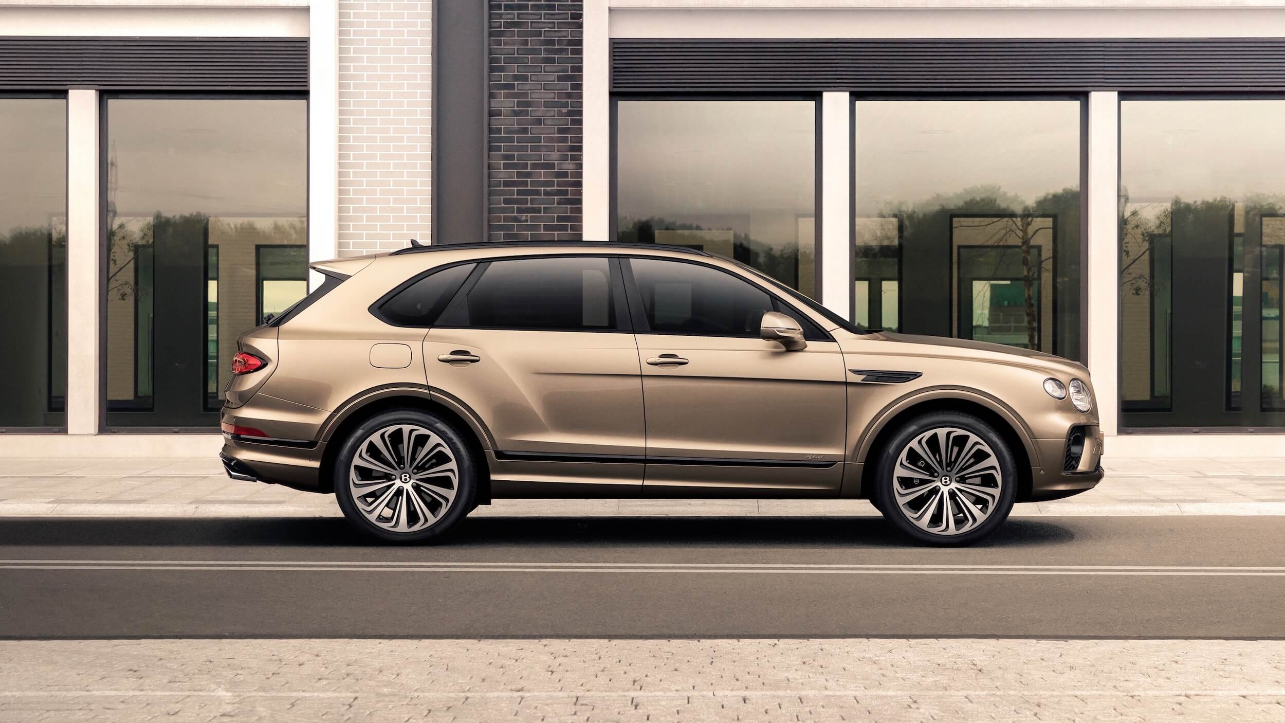 2021 Bentley Bentayga PHEV opladen
