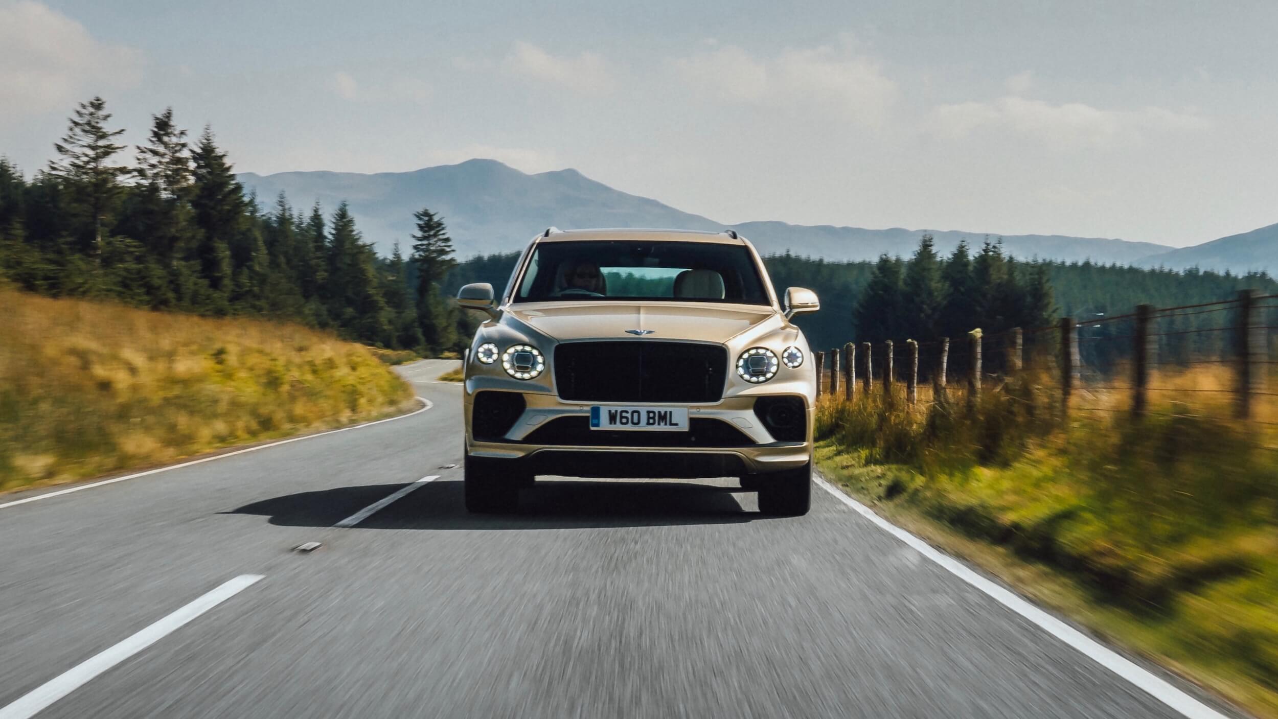 Bentley Bentayga PHEV voorkant