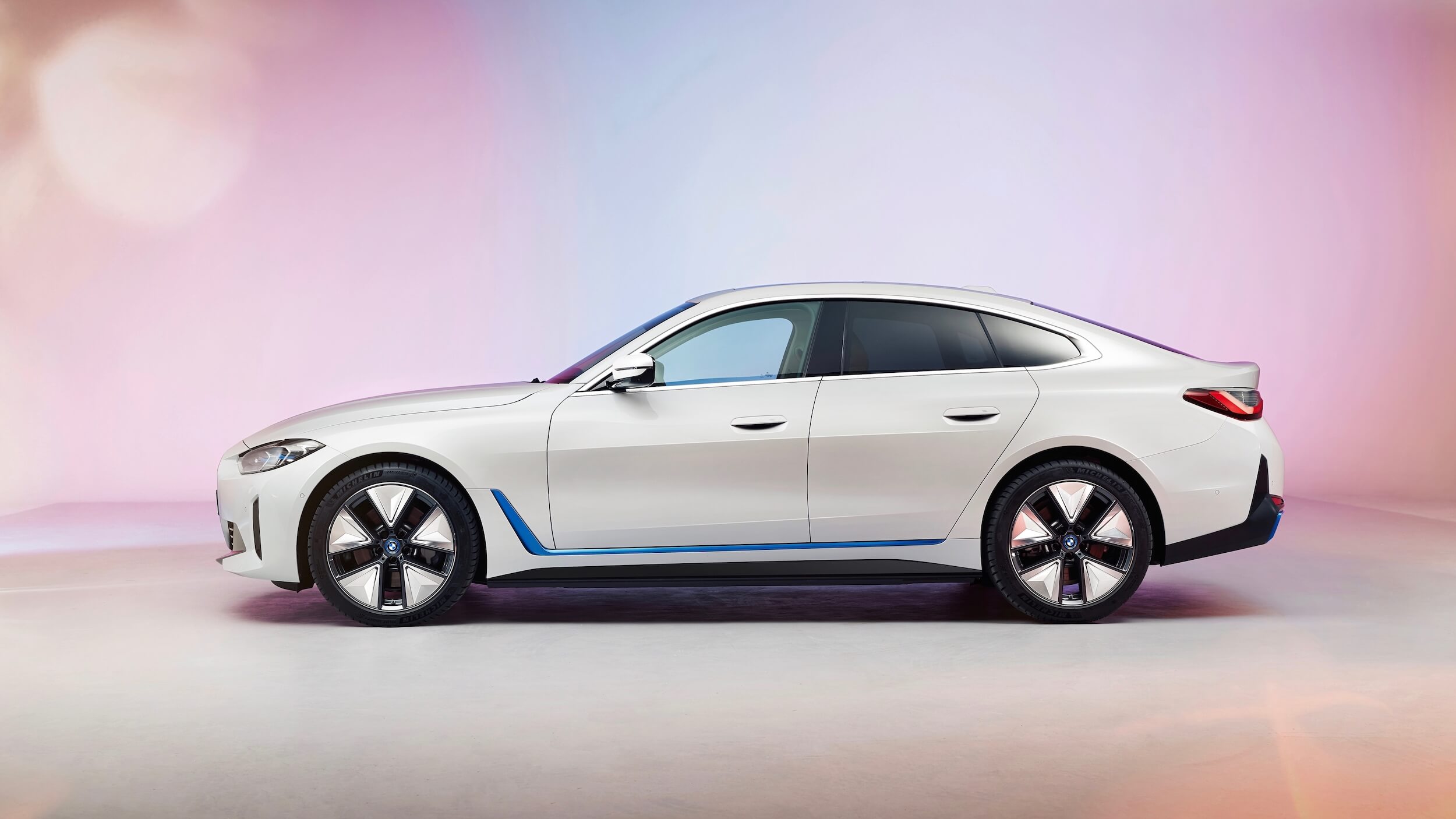 BMW i4 eDrive40 foto's (2024) eGear.nl