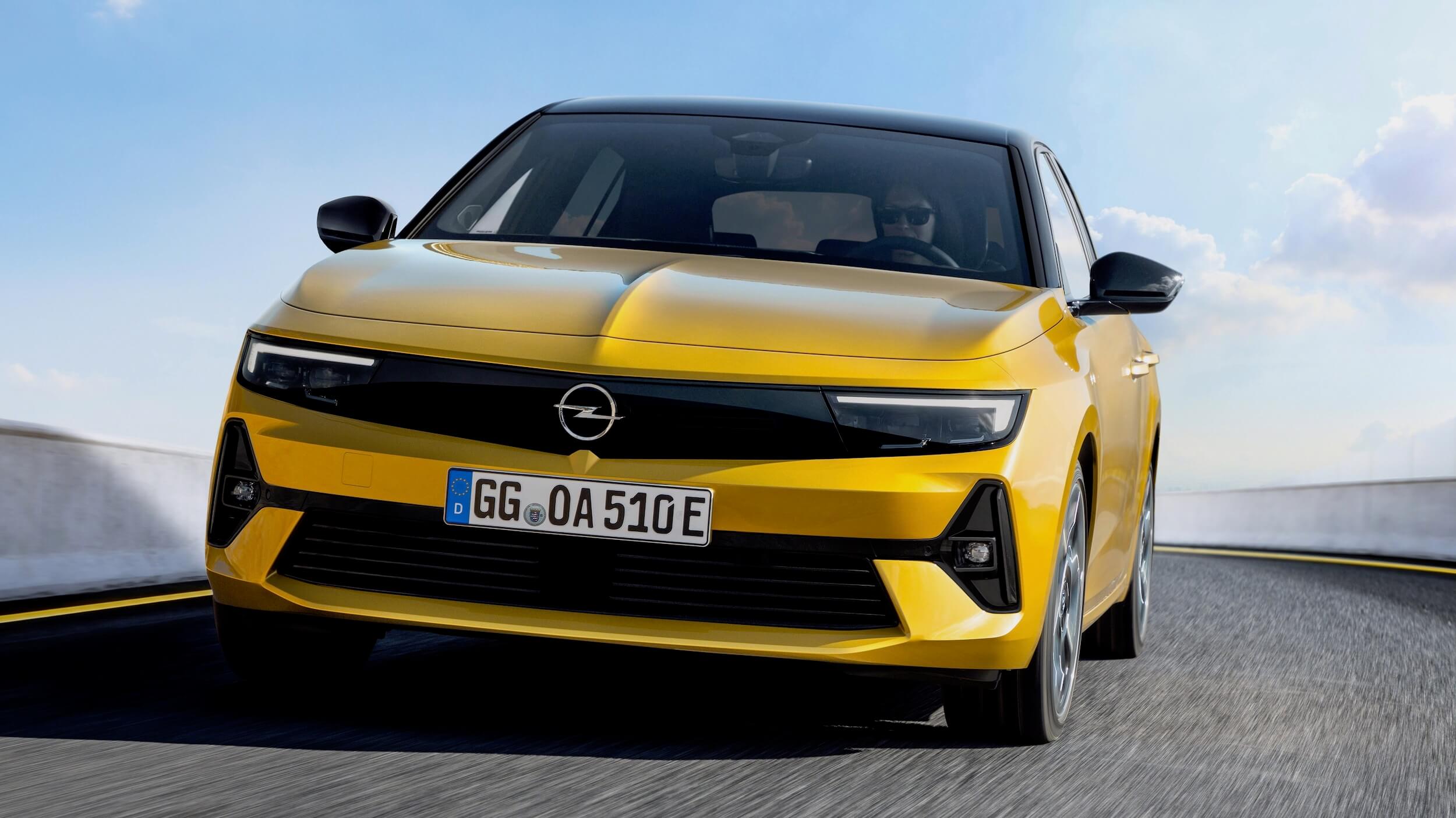 Opel Astra PHEV 1