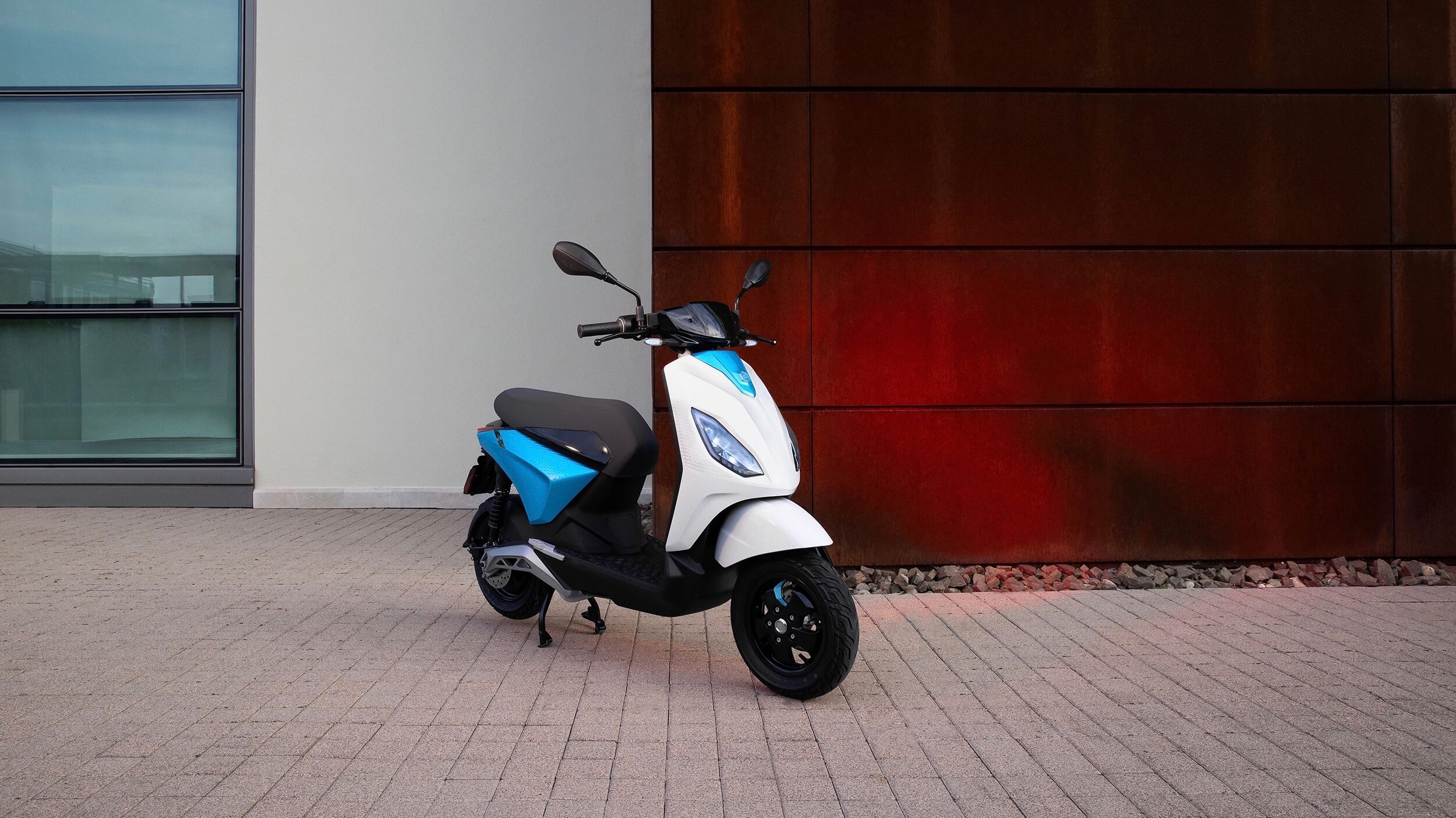 Elektrische Piaggio 1 scooter 2