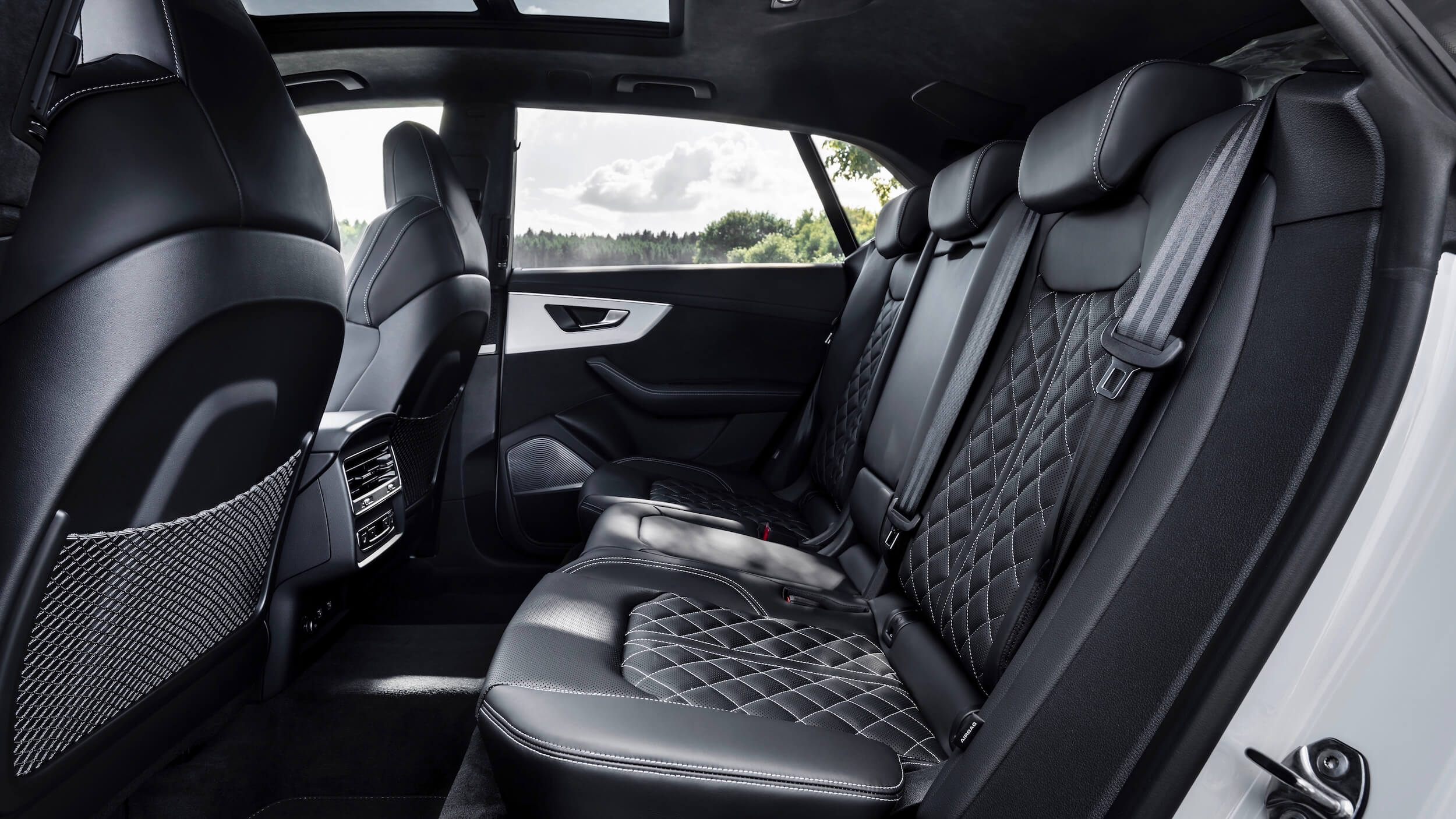 Audi Q8 PHEV 8